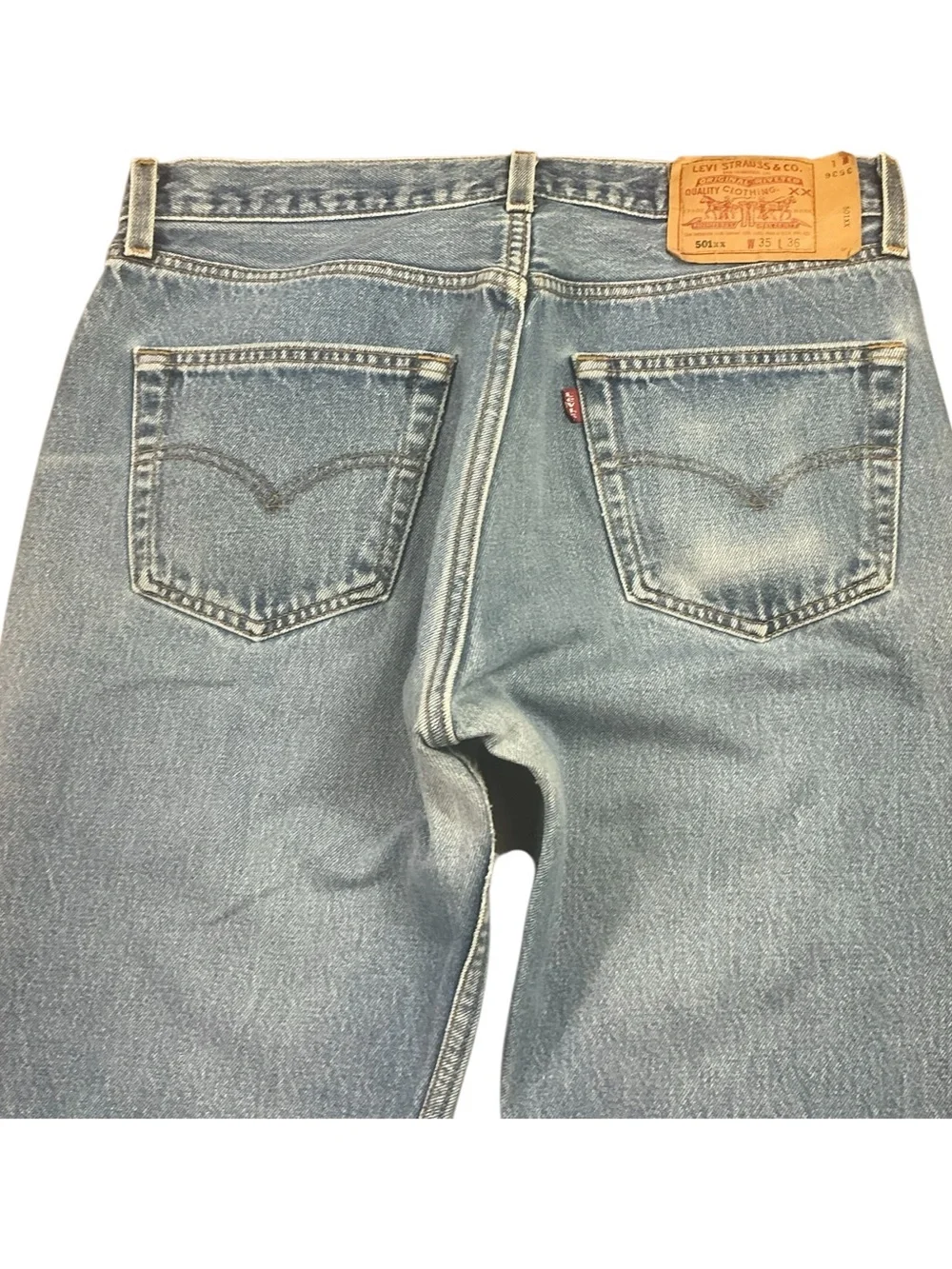 Vintage Levi’s 501XX 90s button fly medium wash jeans 32 x 32 USA made